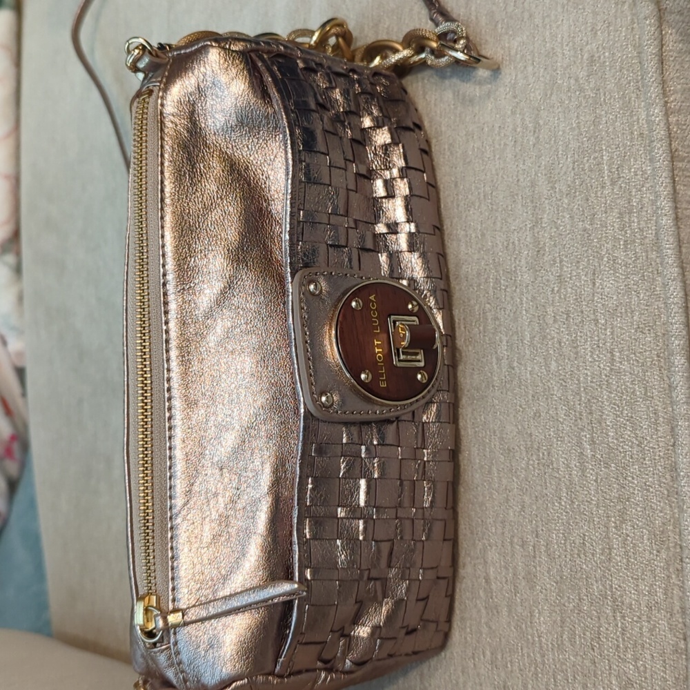 Elliott Luca Crossbody